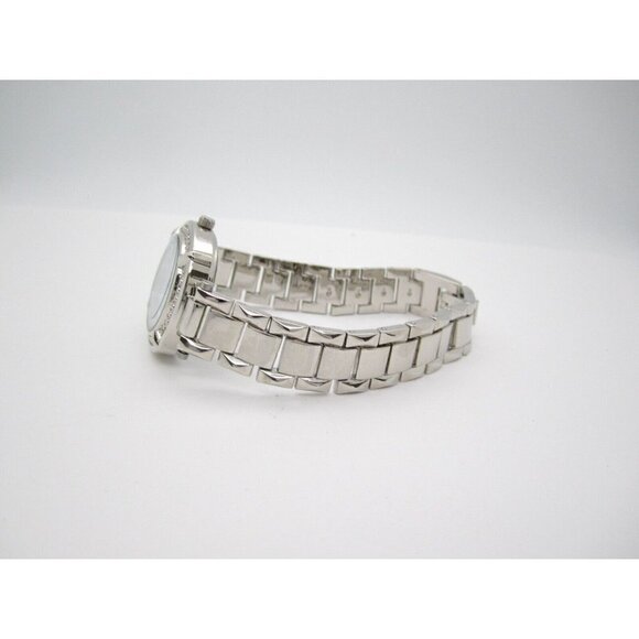 Women Q&Q Quartz WR Analog 31mm Dial Causal Round Watch (F461) - Picture 9 of 9